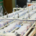 Packaging machine into bags