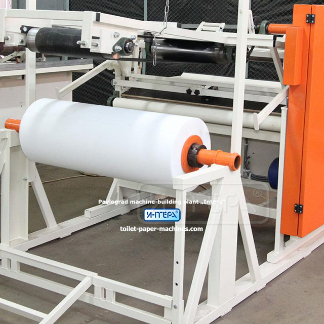 Rewinder for non-woven tissue