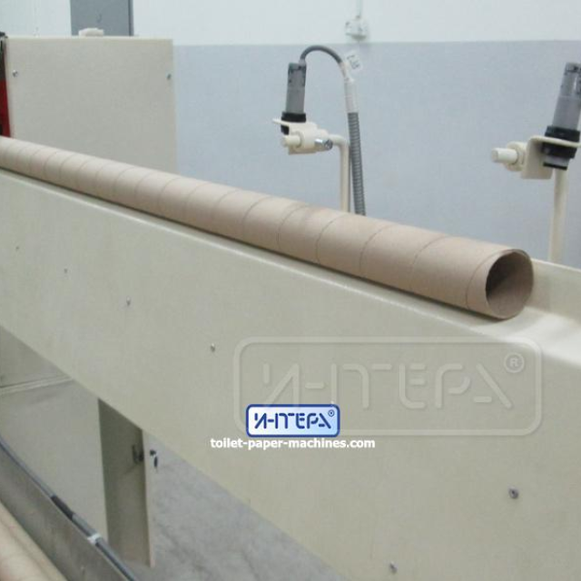 Core winding machine